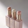Nhũ Bắt Sáng Dạng Thỏi Glint By Vdivov Stick Highlighter 7g #02 Milky Moon