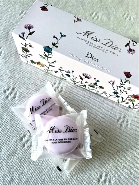 Xà Bông Bom Tắm Miss Dior Rose Bath Bomb Lẻ 1c – Mỹ Phẩm Socute.vn