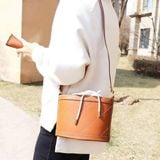  Túi Xách Estee Lauder Da Nâu Phối Dây Rút 