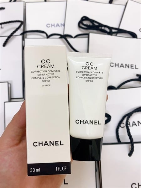 【新品未開封】CHANEL CC CREAM 10 BEIGE 30ml Amazon.co.jp: シャネル CHANEL CCクリームN #10 30ml [並行輸入