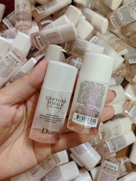 Nước Thần Dưỡng Da Dior Essence Of Light 50ml