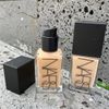 Kem nền NARS Light Reflecting Foundation 30ml - Light 3.5 Salzburg