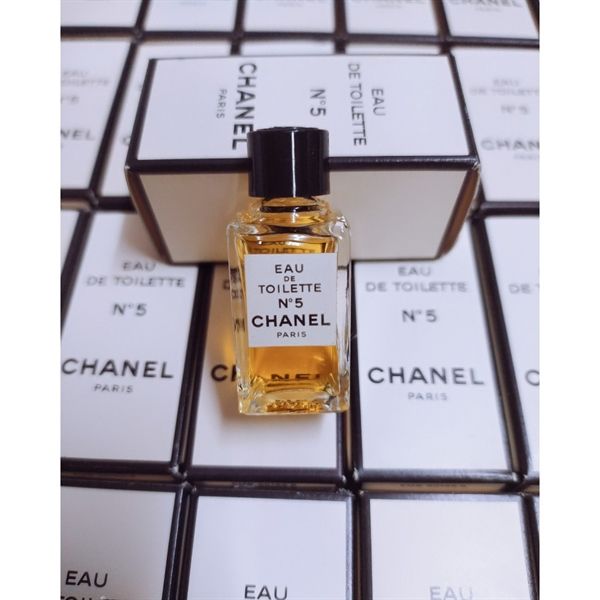 Chanel Beige Les Exclusifs De Chanel Mini EDT 4ml BLANC