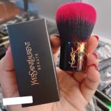  Cọ Kabuki của YSL đánh phấn bột, phấn má 
