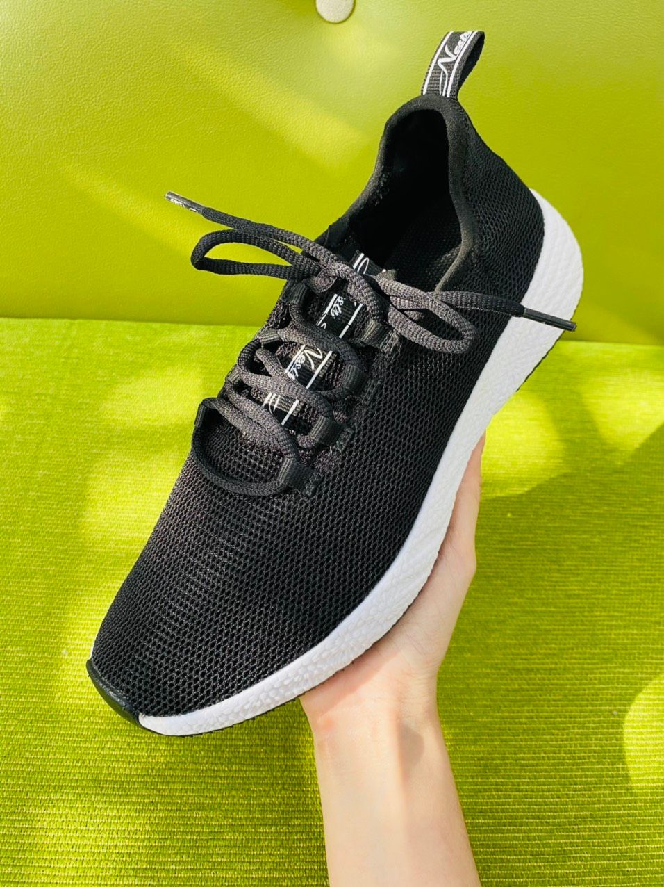  Giày thể thao xuất dư MT100 