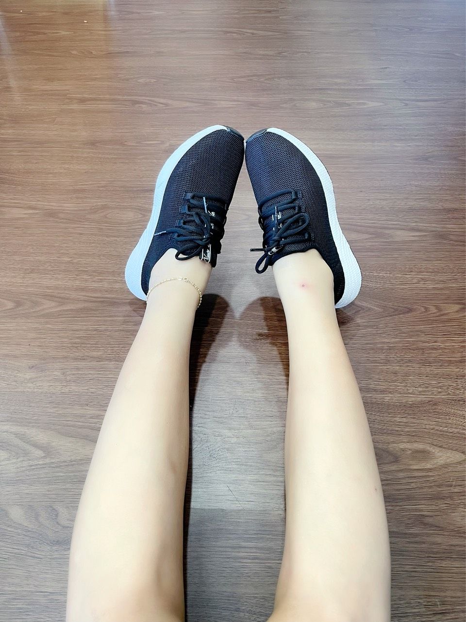  Giày thể thao xuất dư MT100 