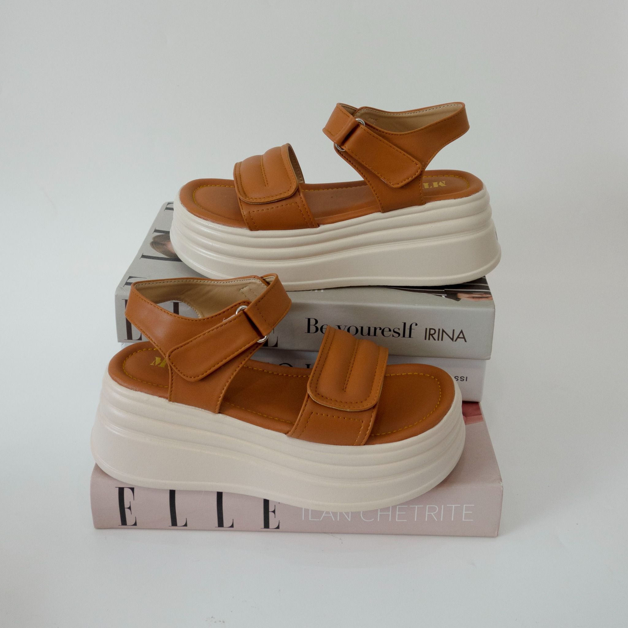  Sandal bánh mì quai dán 6cm 112 