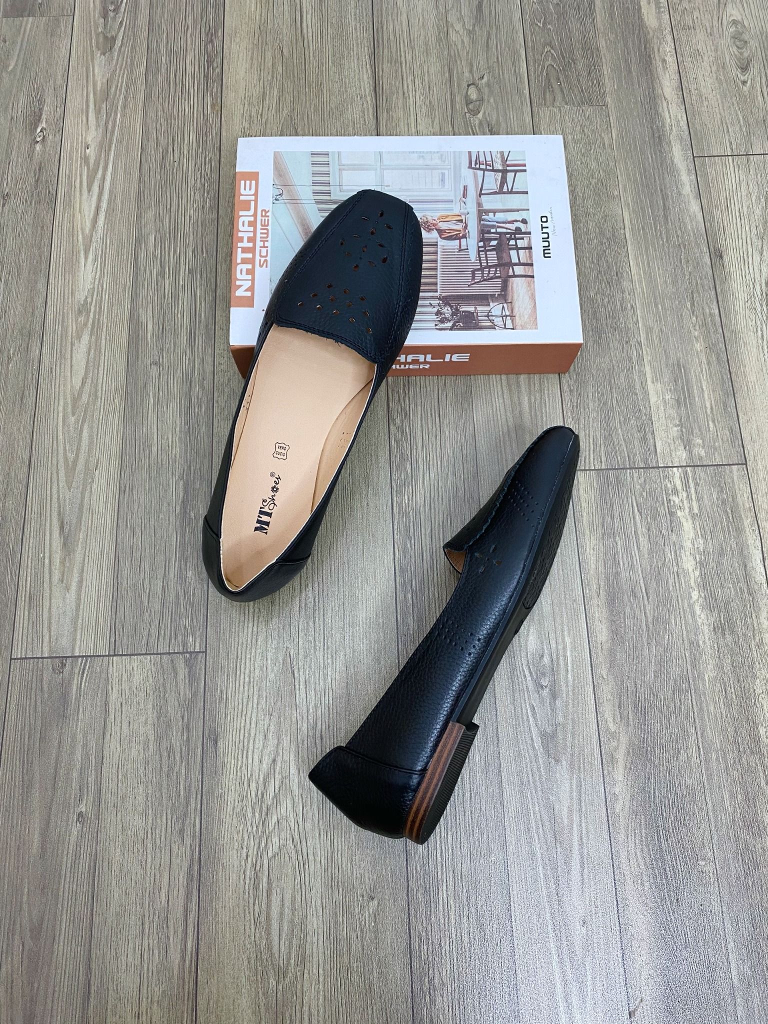  Búp bê lưỡi gà lazer MT262 