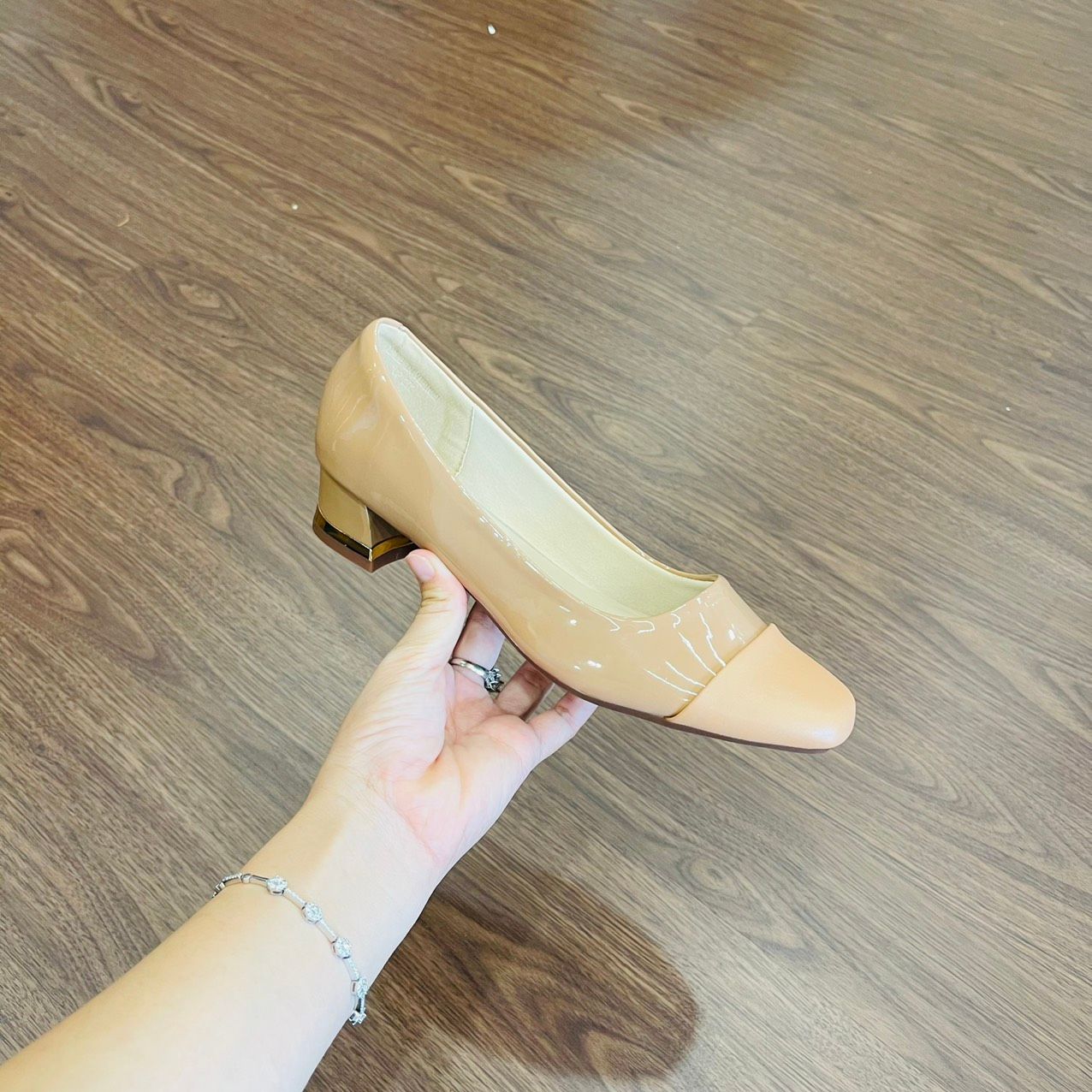  Giày cao gót 3cm, mũi vuông đắp da MT272 