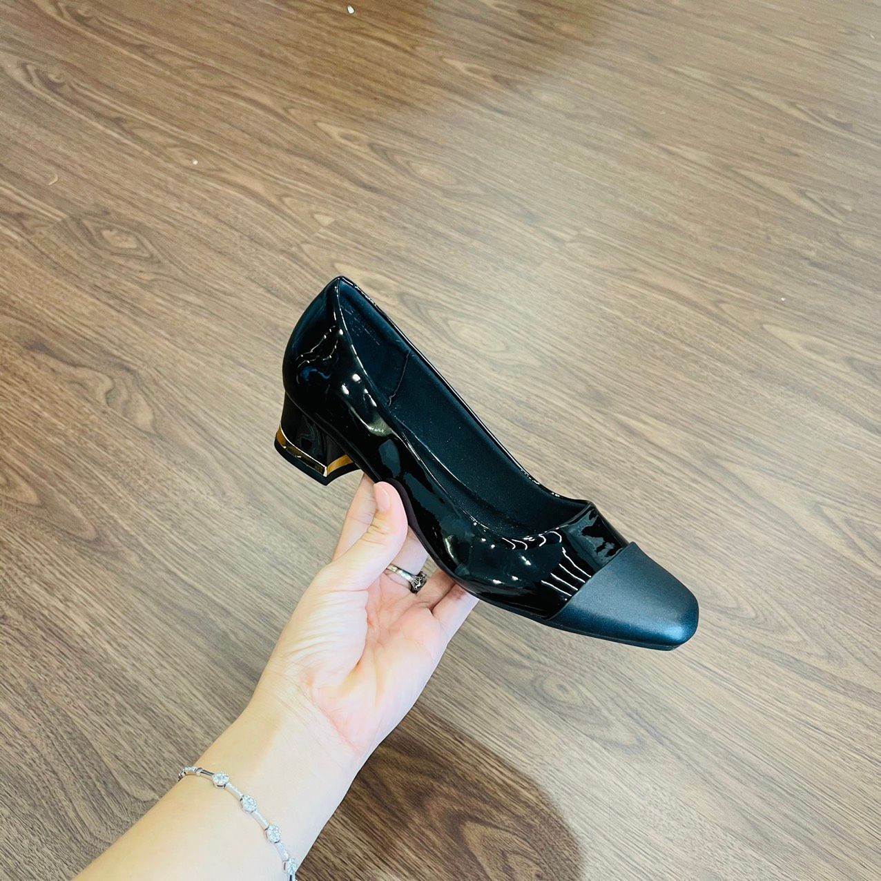  Giày cao gót 3cm, mũi vuông đắp da MT272 