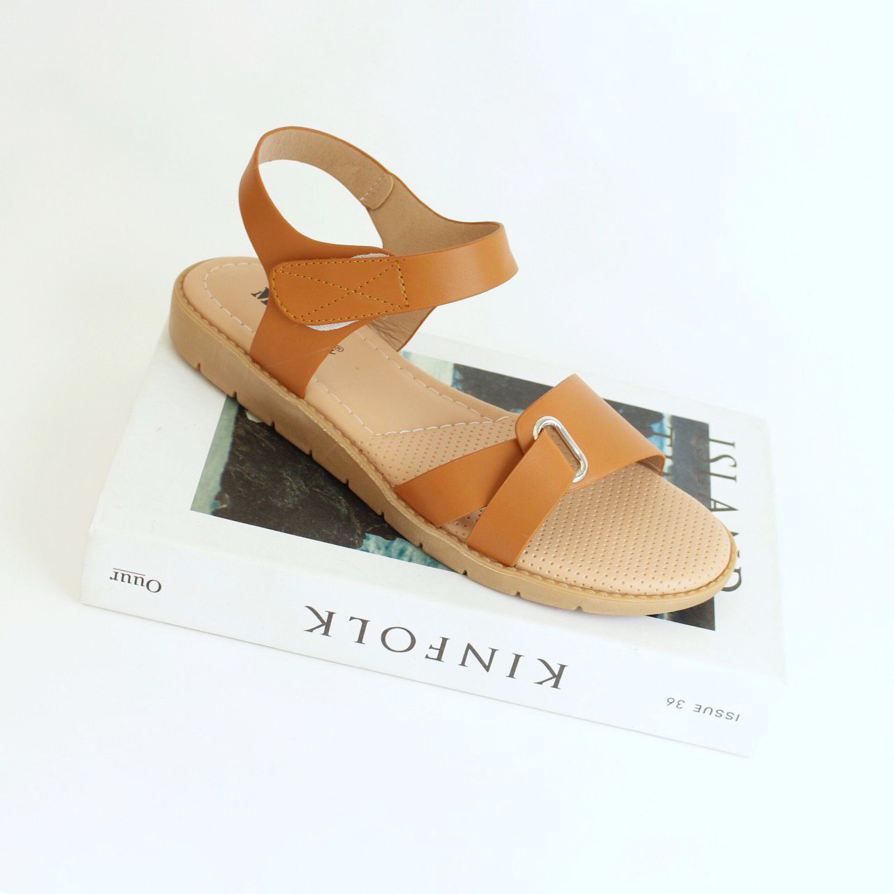  Sandal quai dán khóa tròn 27 