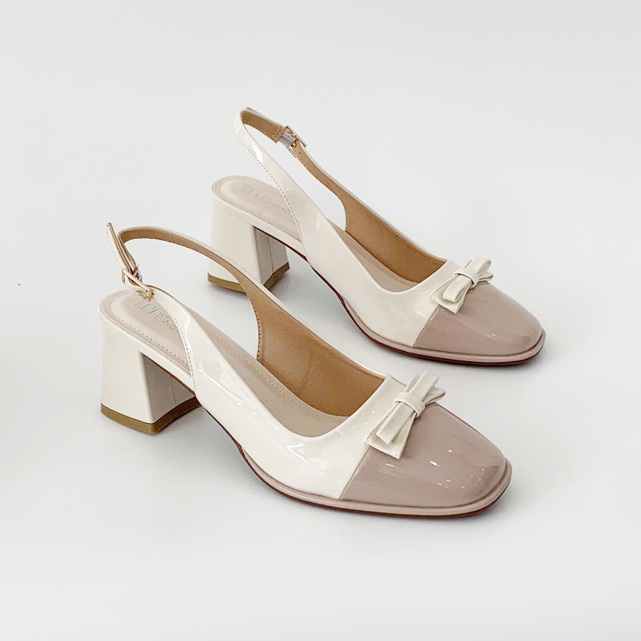  Giày sandal  mũi tròn phối nơ xinh MT2521 