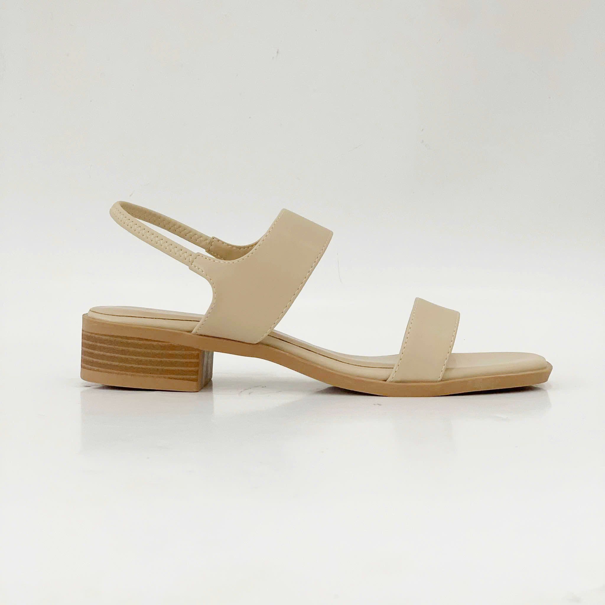  Sandal mũi vuông quai ngang 3cm 3288 