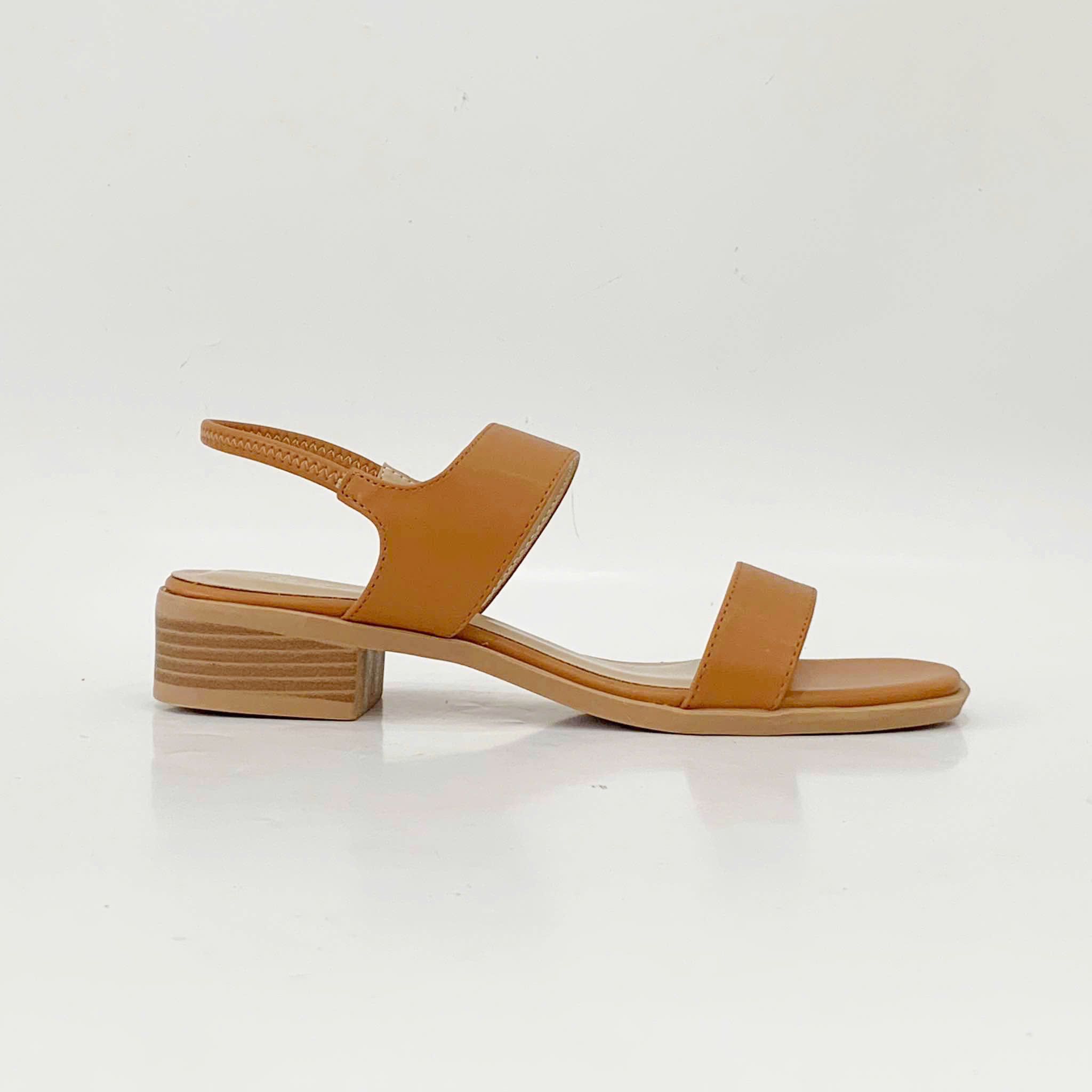  Sandal mũi vuông quai ngang 3cm 3288 