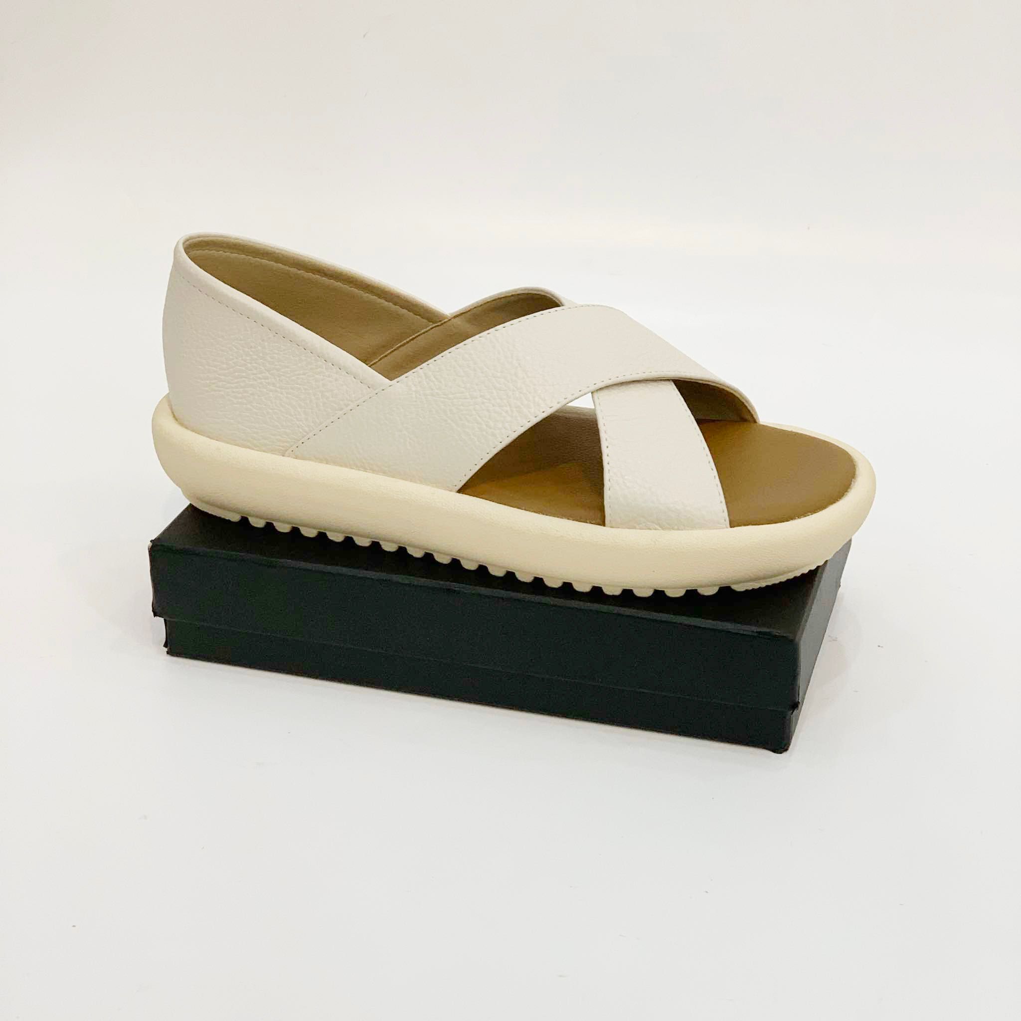  Sandal nữ da thật hai quai chéo MT840 