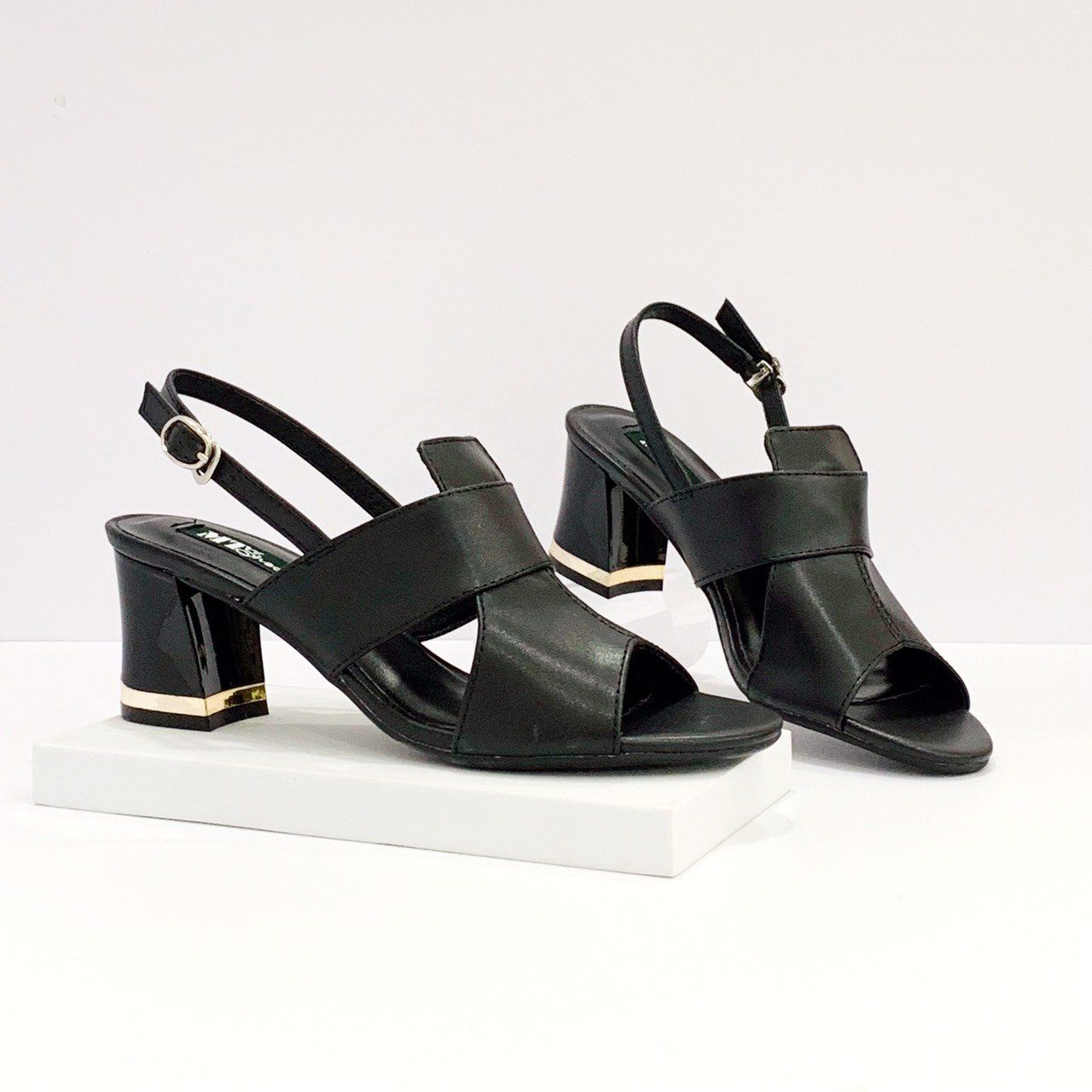  Giày sandal che khuyết điểm chân 493 