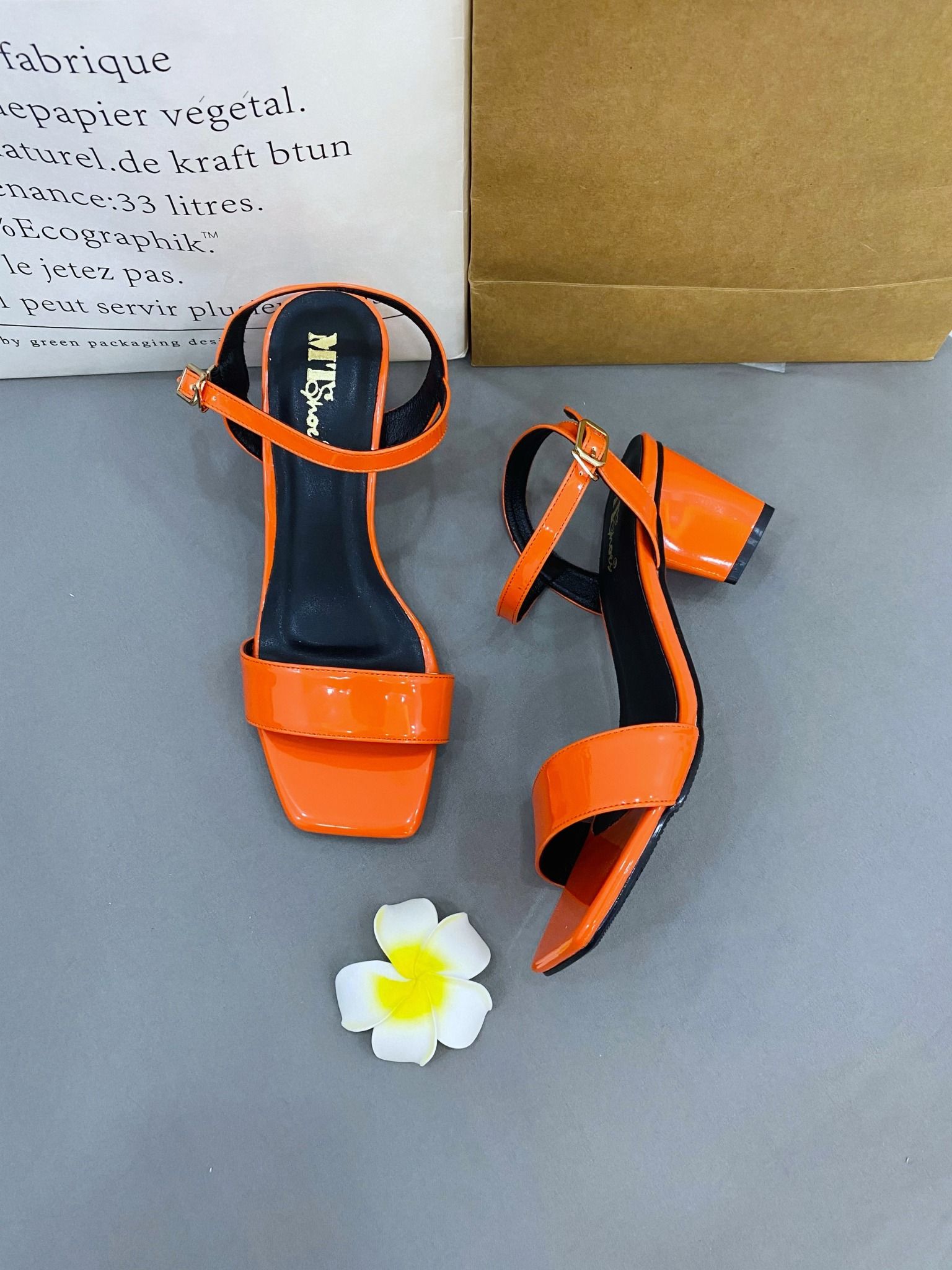  Sandal mũi vuông quai ngang 5cm MT595 
