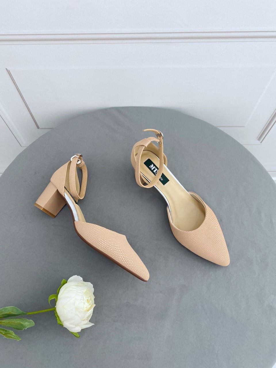  Sandal bít mũi gót 5cm MT820 