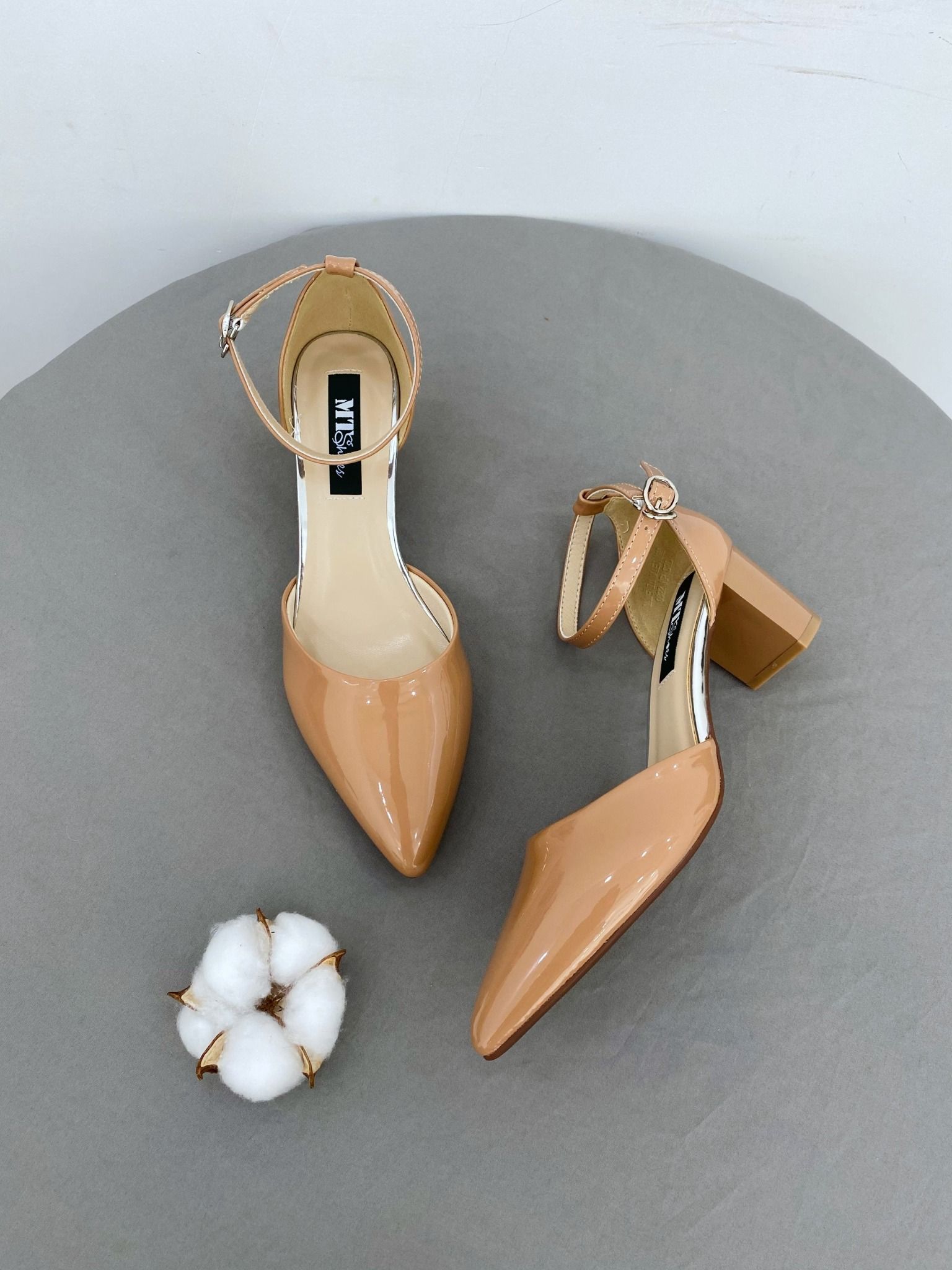  Sandal bít mũi gót 5cm MT820 