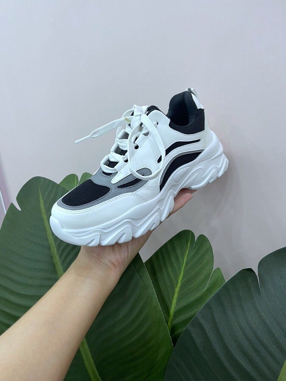  Giày thể thao nữ cao cấp 899 