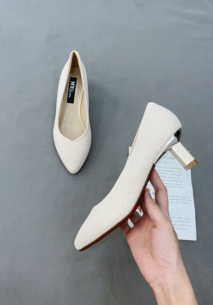  Giày VIP xẻ tim gót 3cm MT3147 