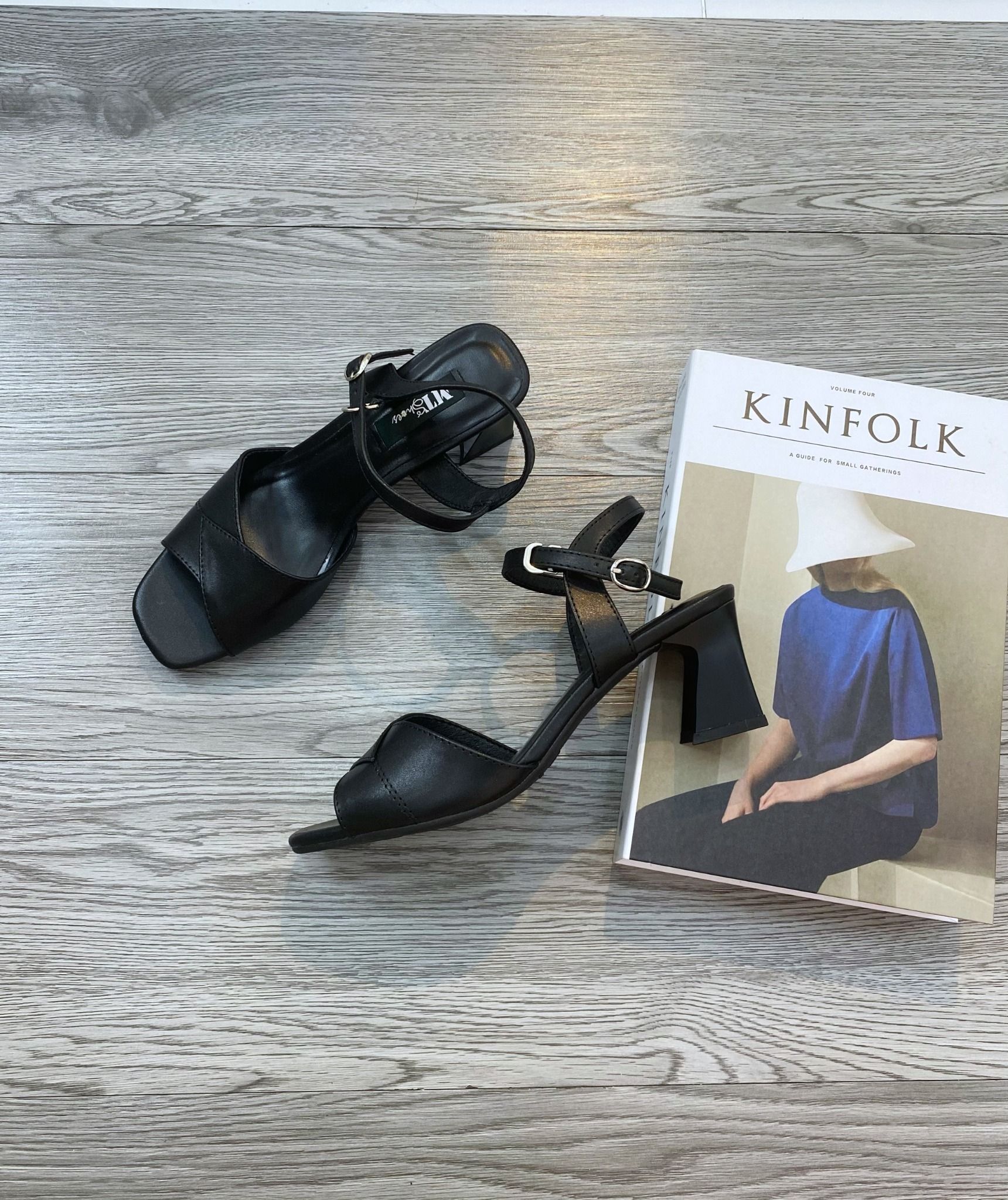  Sandal quai đắp chéo MT084 