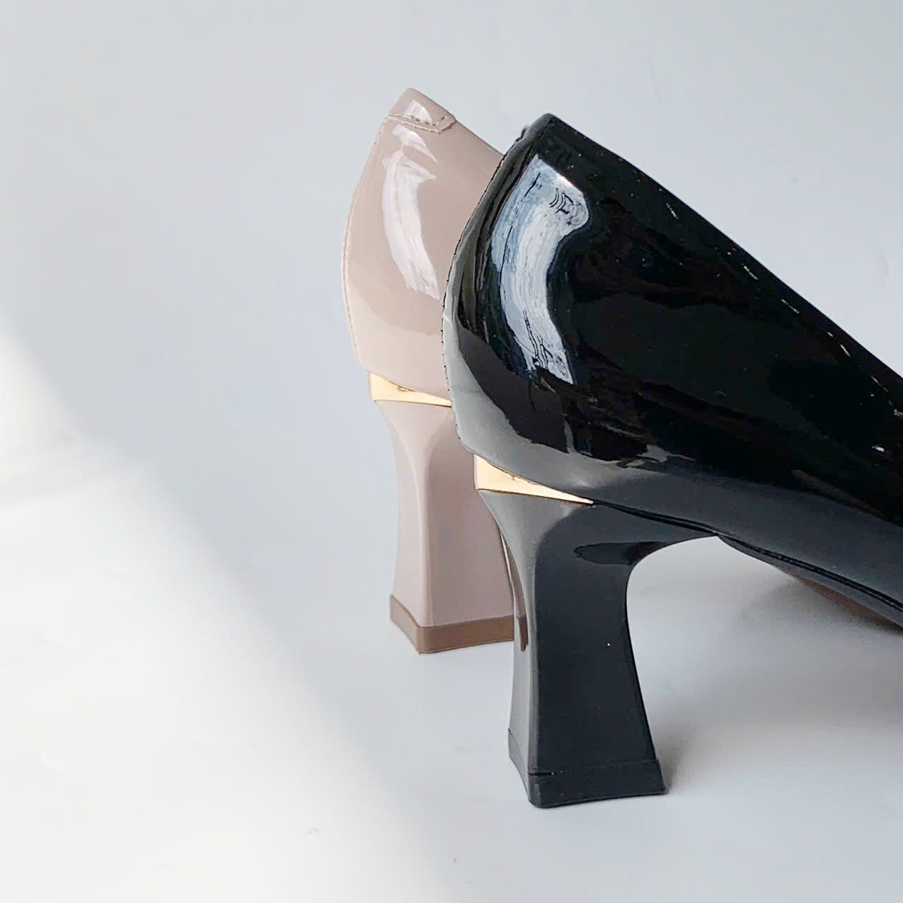  Giày công sở mũi vuông phối khóa D gót 5cm MT600 