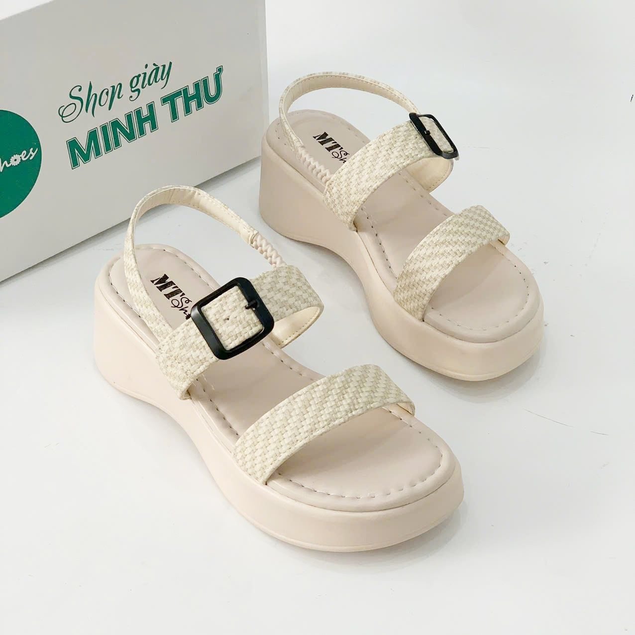  Sandal bánh mỳ quai ngang phối khóa 5cm MT151 