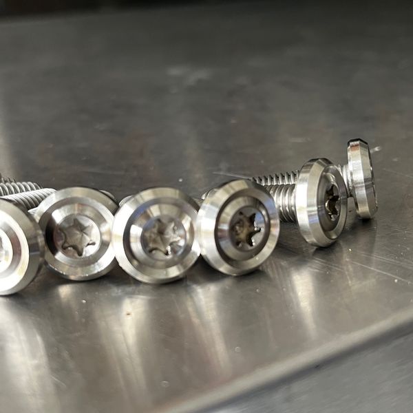 Ốc Đĩa inox 304 Mẫu Thái V2.0
