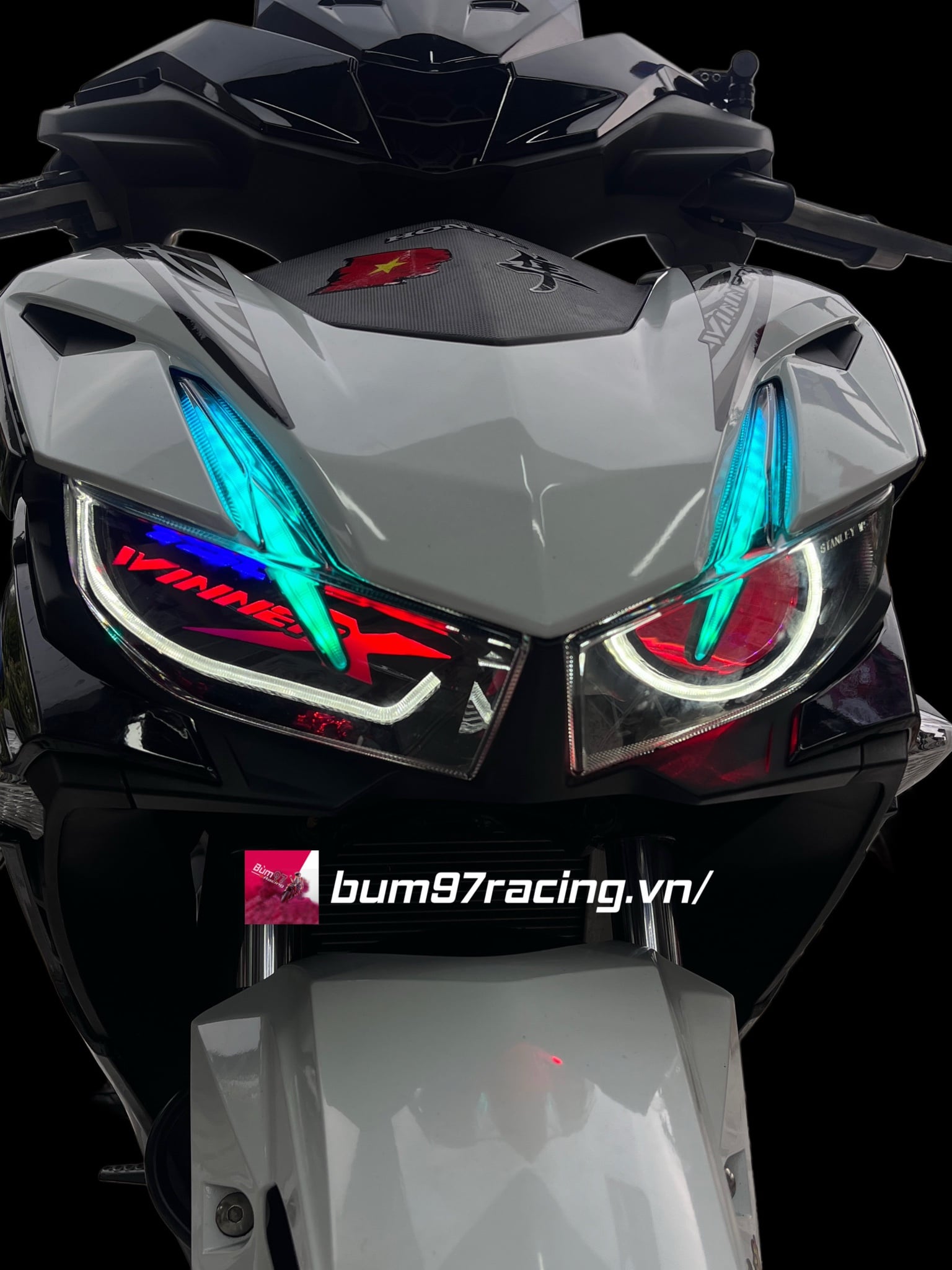 VÒNG MẮT LÉ WINNER X CÓ ĐÈN