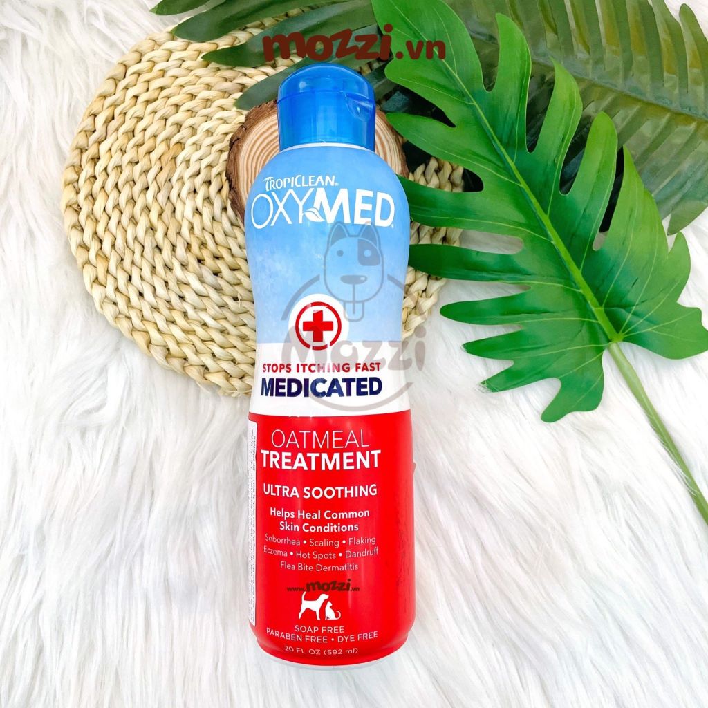 Sữa tắm Tropiclean OXYMED Gội ủ xả viêm da nấm ngứa 592ml cho chó mèo