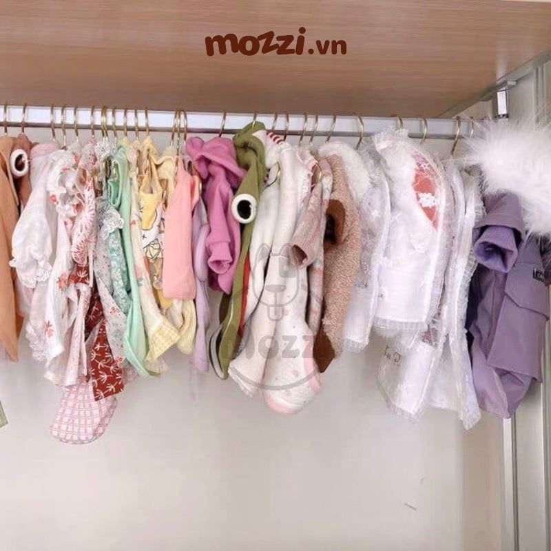 Móc kim loại treo quần áo
