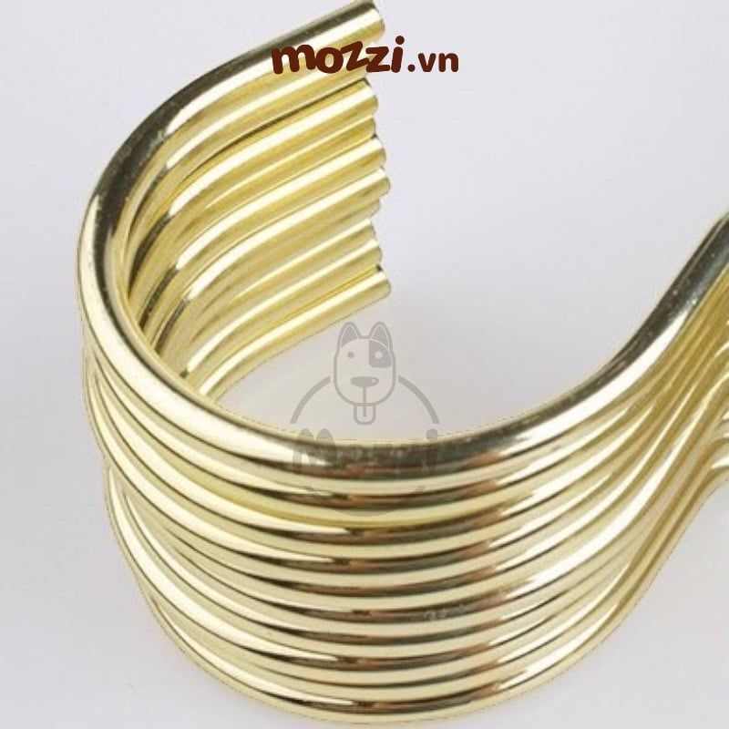 Móc kim loại treo quần áo