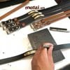 Dây da gắn tag inox khắc tên cho chó mèo - Pettag Mozzi