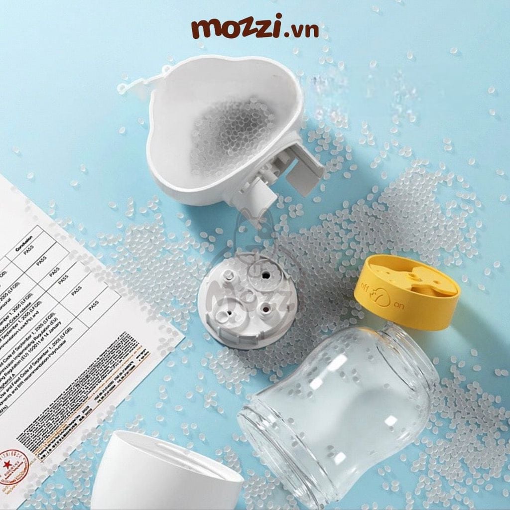 Bình nước du lịch cho chó mèo có kèm cốc đựng hạt tiện lợi 350ml