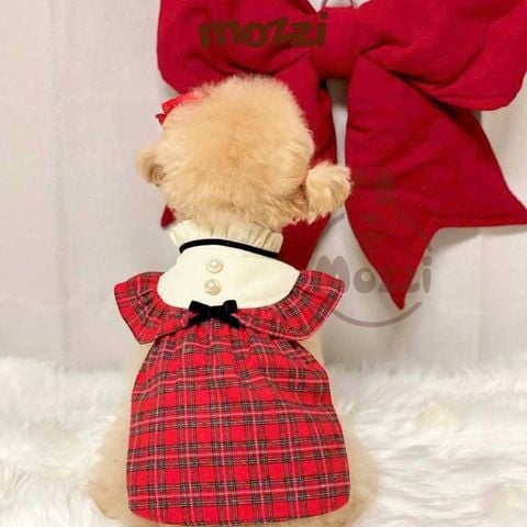 Áo cổ bèo trắng đầm caro đỏ kèm nơ cho chó mèo