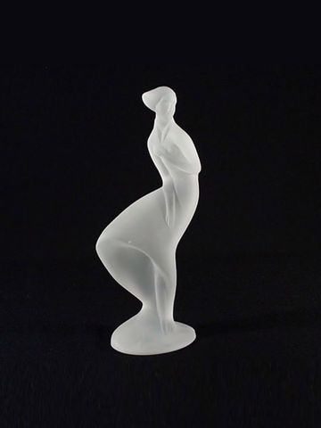  Tượng pha lê cô gái trước gió Tom Bohemia 