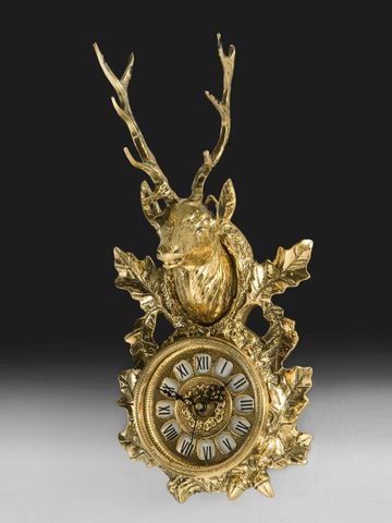  Đồng hồ treo tường bằng đồng với đầu con nai Virtus - 5020 