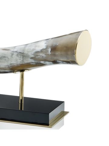 Vật trang trí sừng bò Nam Phi đế gỗ mạ vàng 24K ARCAHORN - 1610C