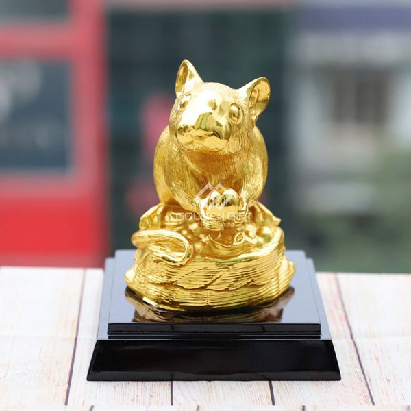 Tượng Chuột vàng sung túc