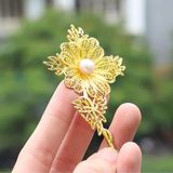 Hoa cài áo mạ vàng – HCA01