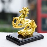 Tượng Ngựa vàng vờn mây