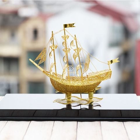 Mô hình Thuyền buồm mạ vàng 24K