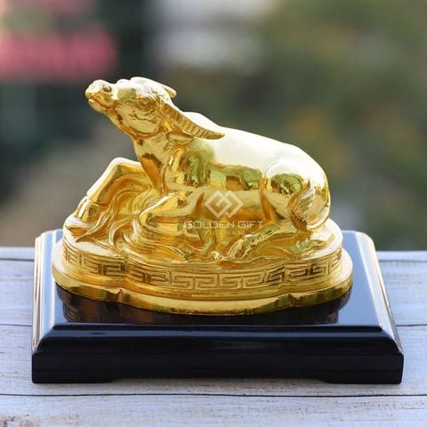 Tượng Trâu vàng phong thủy