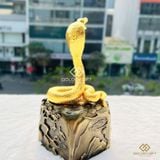 Rắn vàng Uy phong