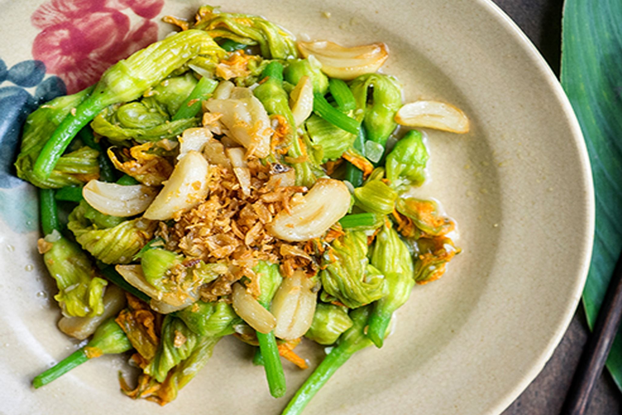  Bông Bí Xào - Sauteed pumpkin flower 