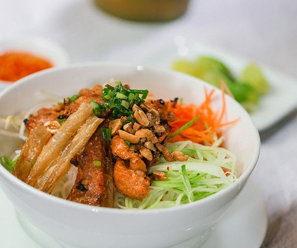  Bún Thịt Nướng Khoái - Khoai Style Grilled Pork Noodle 