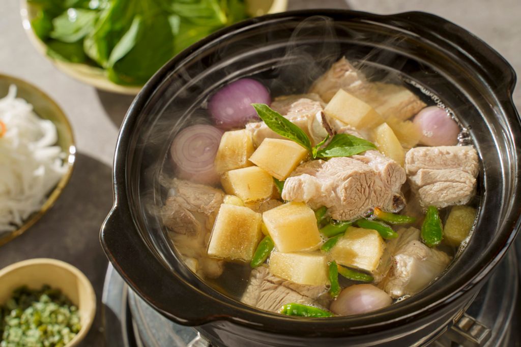  Lẩu Sườn Lá Quế - Cinnamon Leaf With Rib Hot Pot 