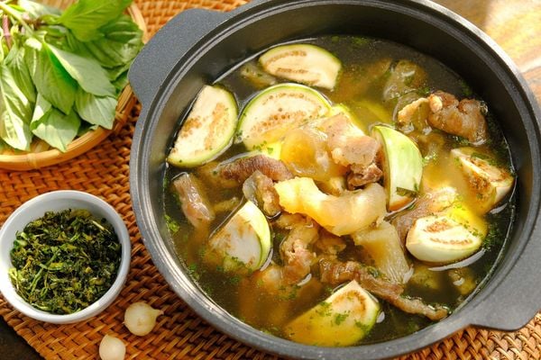  Gân Bò Um Cà Xanh - Beef Tendon Stew With Round Green Eggplant 