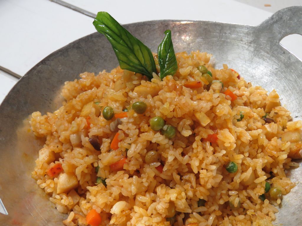  Cơm Chiên Ngũ Sắc - Vegetable fried rice 